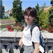 Ragazza appena diplomata in lingue offre lezioni private di lingue (inglese, francese, tedesco, livello B2/letteratura) a Edolo/Sonico o da remoto